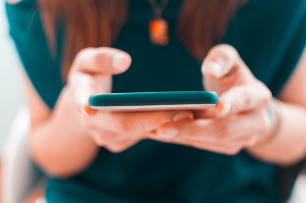 Phone hand