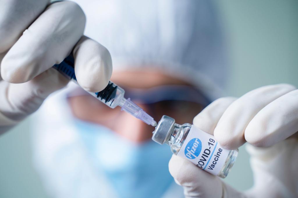BioNTech kažu da će COVID vakcine ‘najverovatnije’ štititi i od novih mutacija