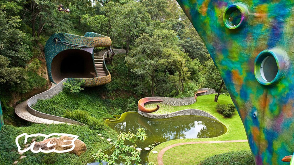 El Nido de Quetzalcoatl de Javier Senosiain