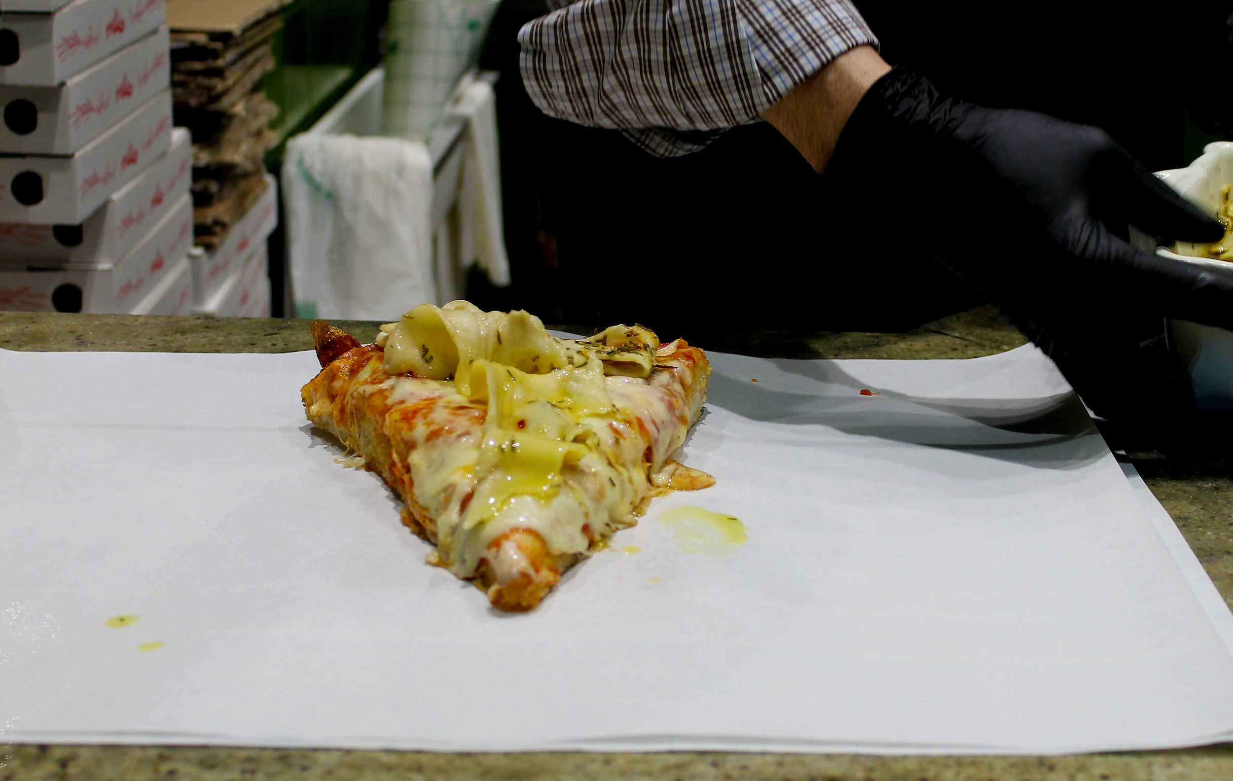 Pizza fiorentina con lardo.jpg