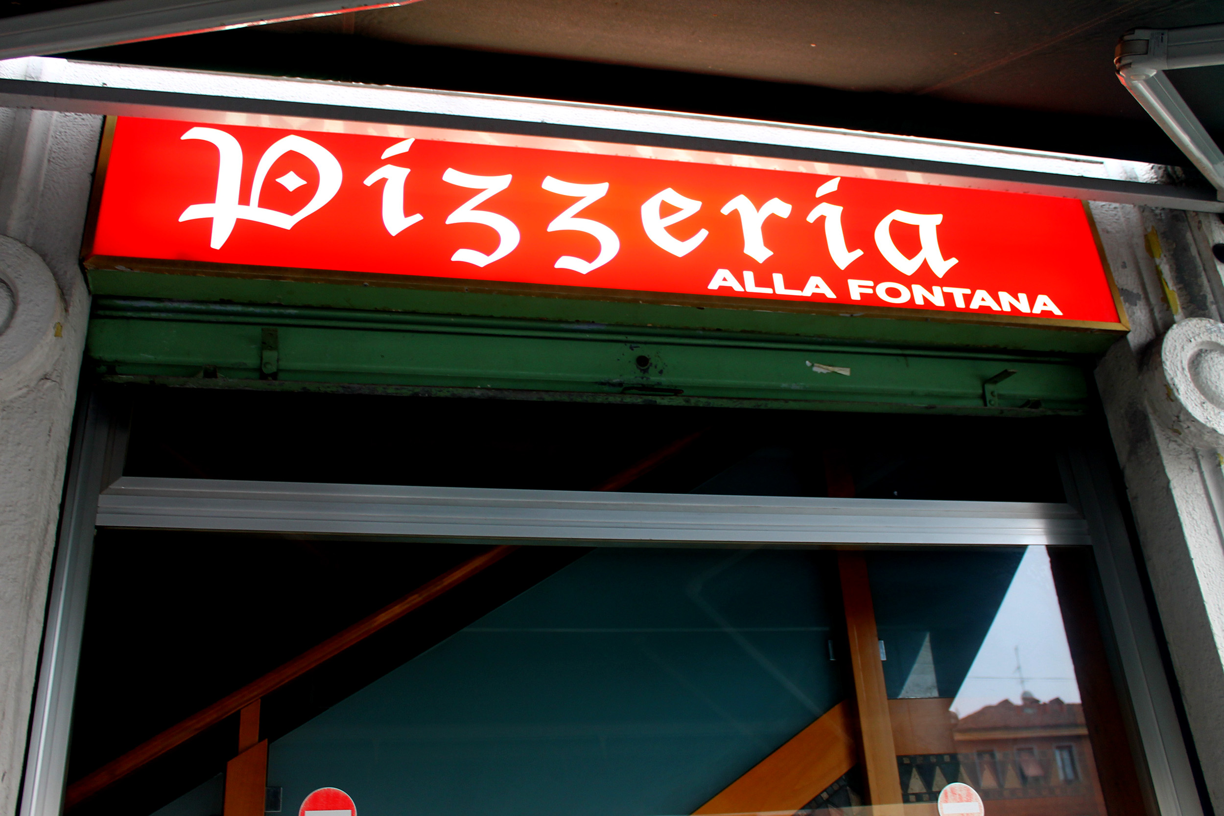 Pizzeria alla fontana Isola.jpg