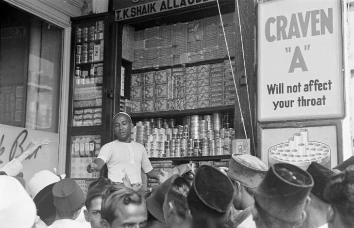 tobacco stand selling cigarettes in 1940s singapore