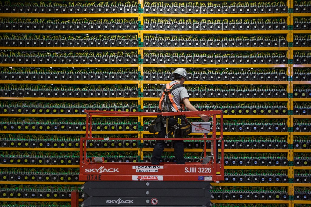 bitcoin mine in quebec, canada