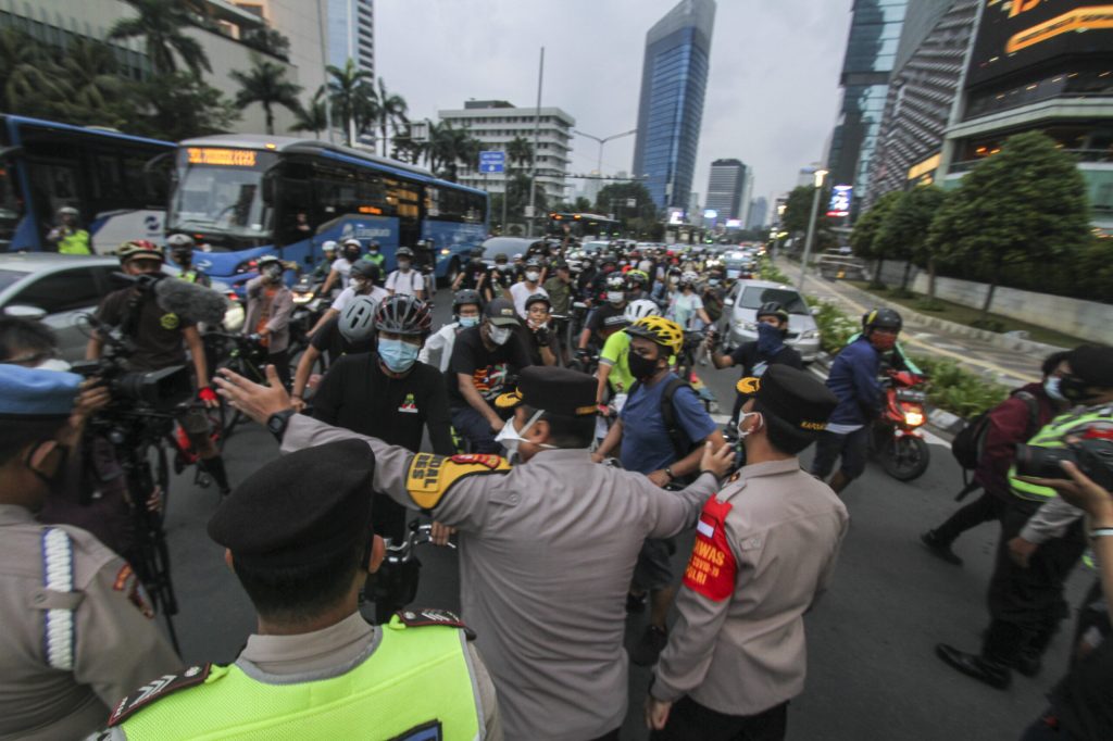 Ruwetnya Jalur Khusus Penyebab Rutin Terjadi Insiden Pesepeda Vs Kendaraan Bermotor