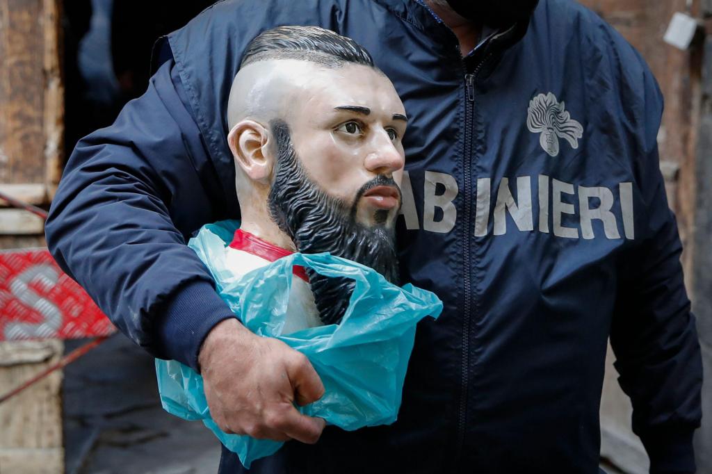 Interlopul de 19 ani care a zguduit Napoli pentru totdeauna