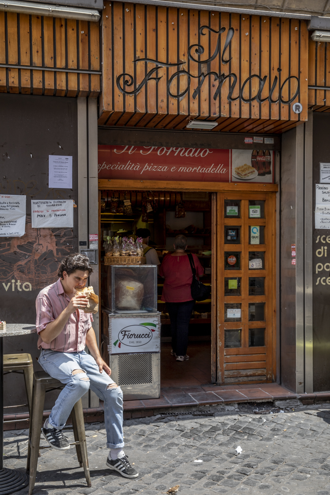 Fornaio pizza mortadella roma.JPG