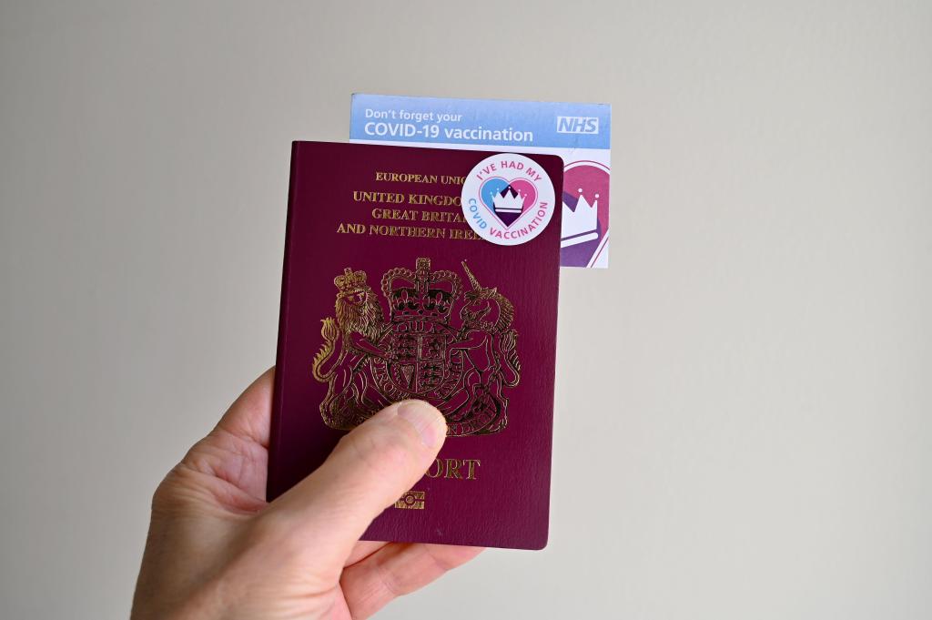 ‘£850 a Piece’ – Inside the UK’s Black Market for Fake Vaccine Passports
