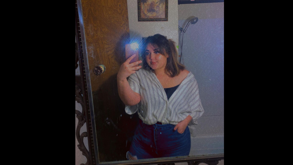Unvaccinated 19-Year-Old Died of COVID Calling For Her Mom Through a Mask