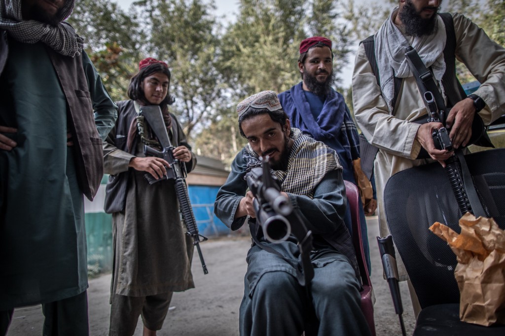 talibans armes
