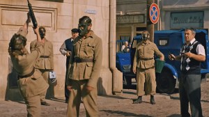 marele jaf comunist, closer to the moon, jaf comunism ca in casa de papel