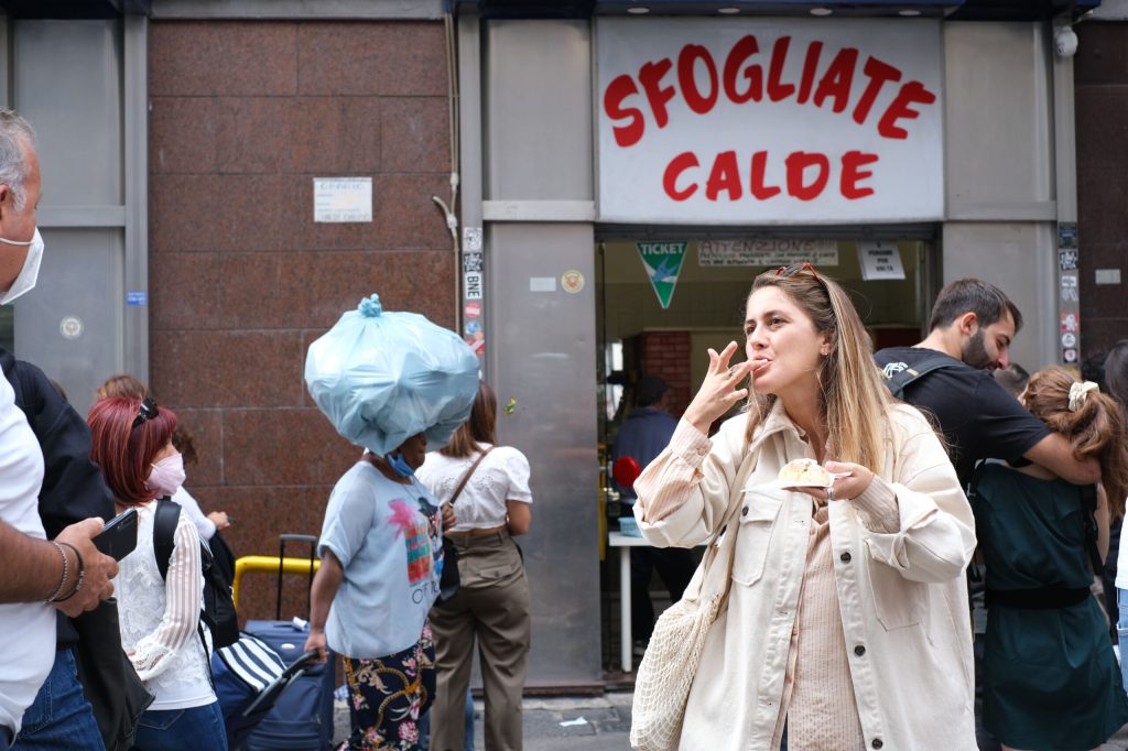 Sono andata alla spasmodica ricerca delle migliori sfogliatelle di Napoli