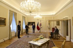 Czech President Appoints New Prime Minister From Inside Airtight Box