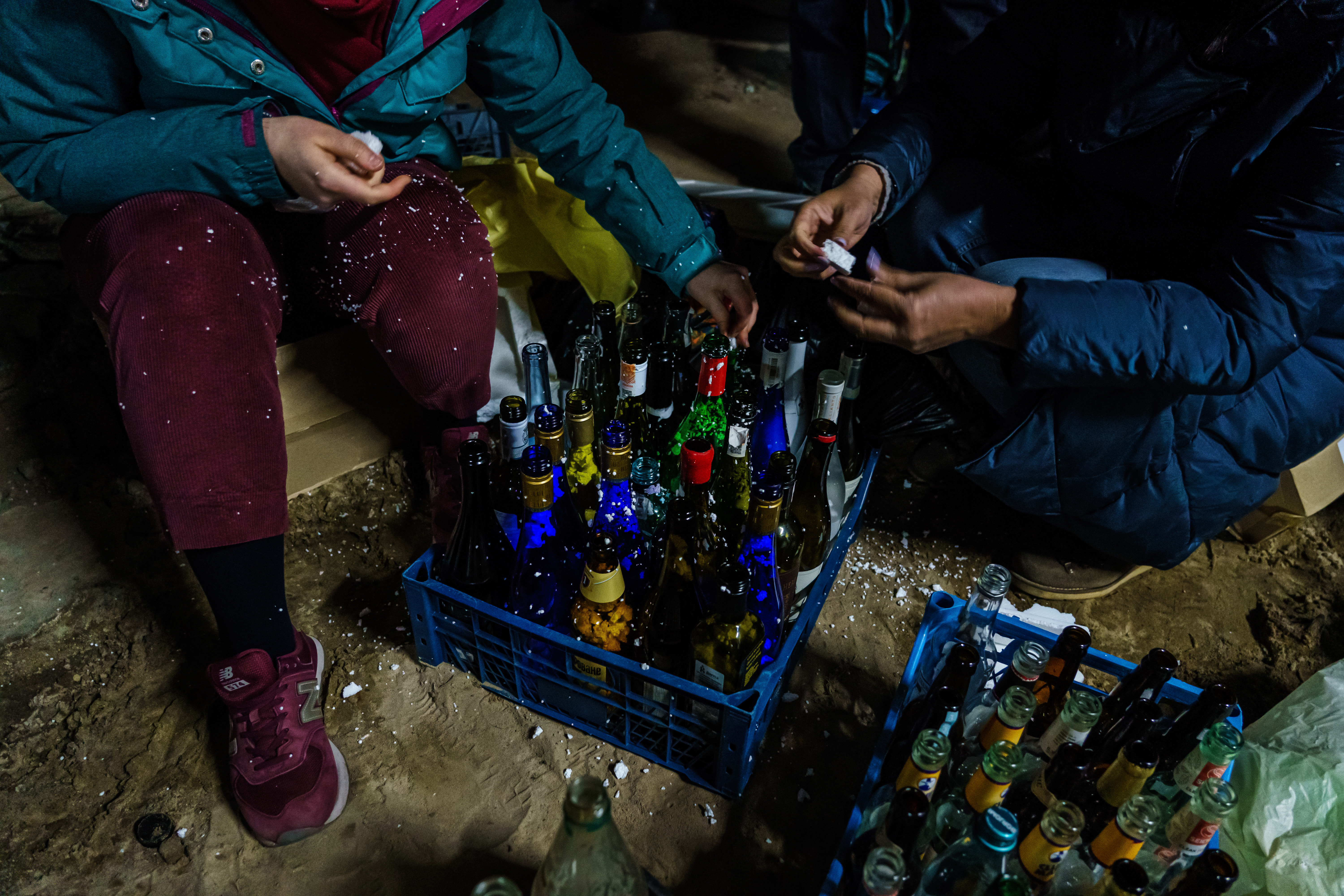 cocktailuri molotov facute de civili in ucraina, cum se fac cocktailurile molotov
