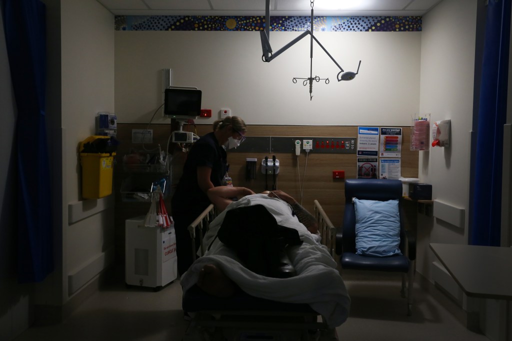 Australia’s Not-So-Universal Healthcare System Makes Living With Chronic Illness Hell