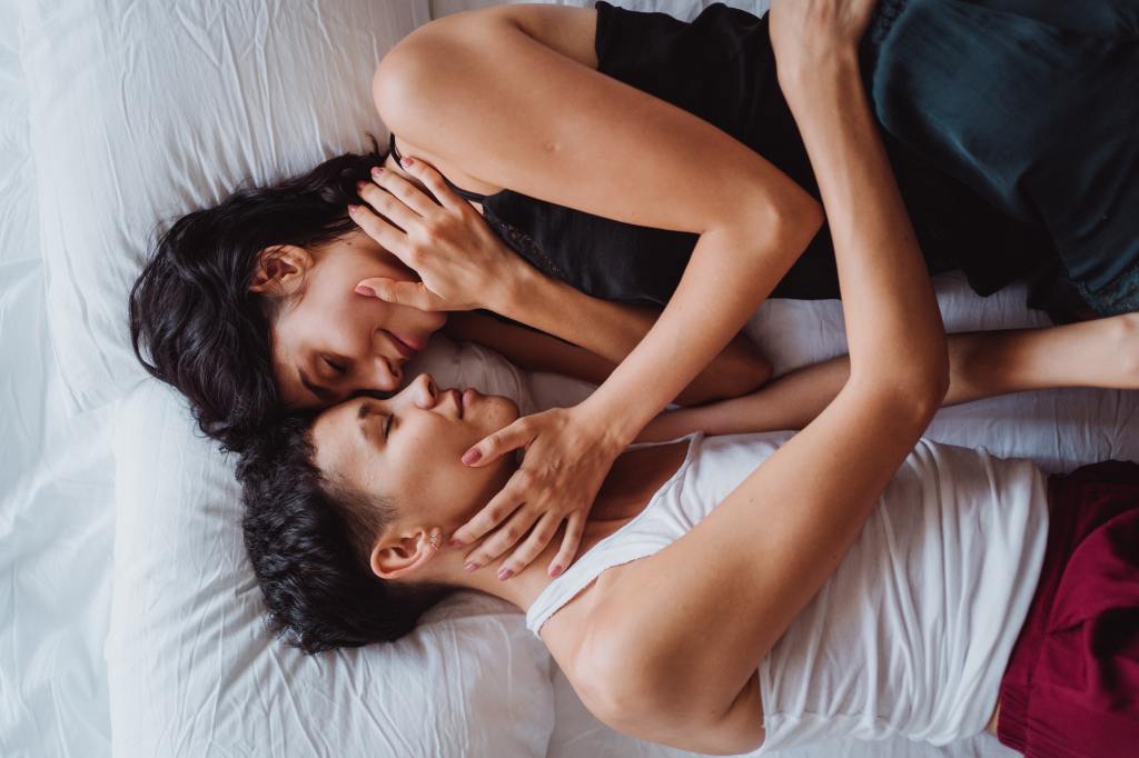 Kata Pakar, Menangis Setelah Seks Bukan Hal Aneh Kok