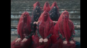 Tehno Vrăjitoarele, trap feminist rom, vrajitoare futuriste