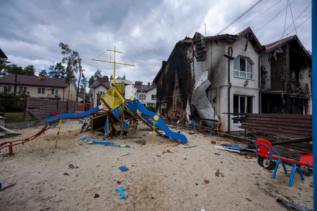 Come Human Rights Watch sta indagando sui crimini di guerra russi in Ucraina