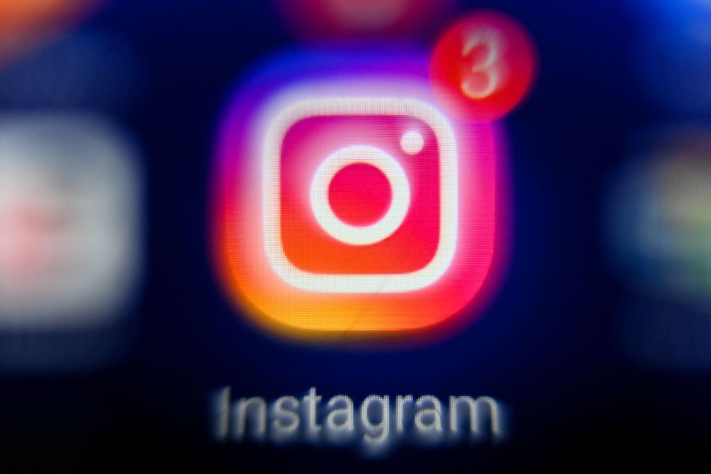 Instagram Dianggap Gagal Lindungi Pengguna Perempuan dari DM Mesum