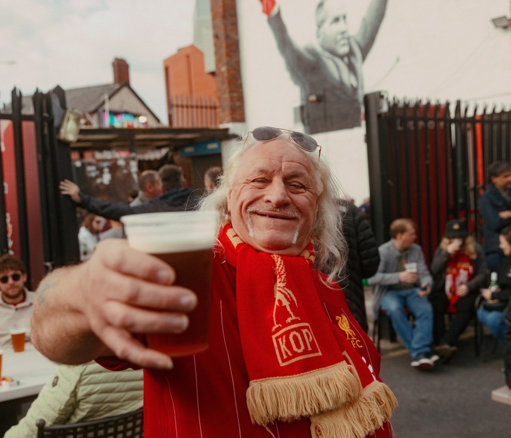 Οι Ιεροτελεστίες των Οπαδών της Liverpool τη Μέρα του Αγώνα