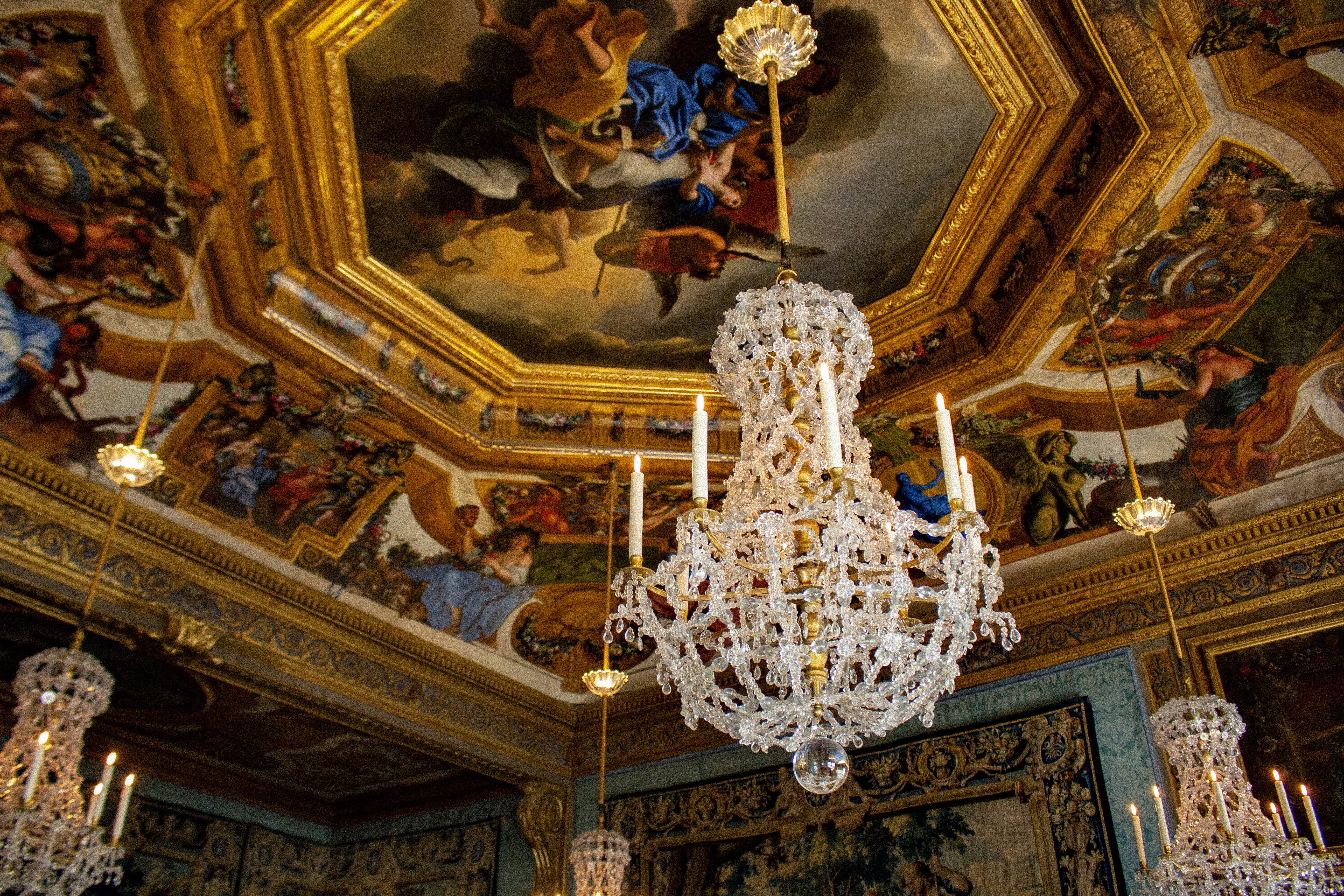 PEINTURE DE CHARLES LE BRUN © THIBAULT HOLLEBECQ
