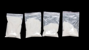 studenti care consuma droguri in camin, droguri la camin
