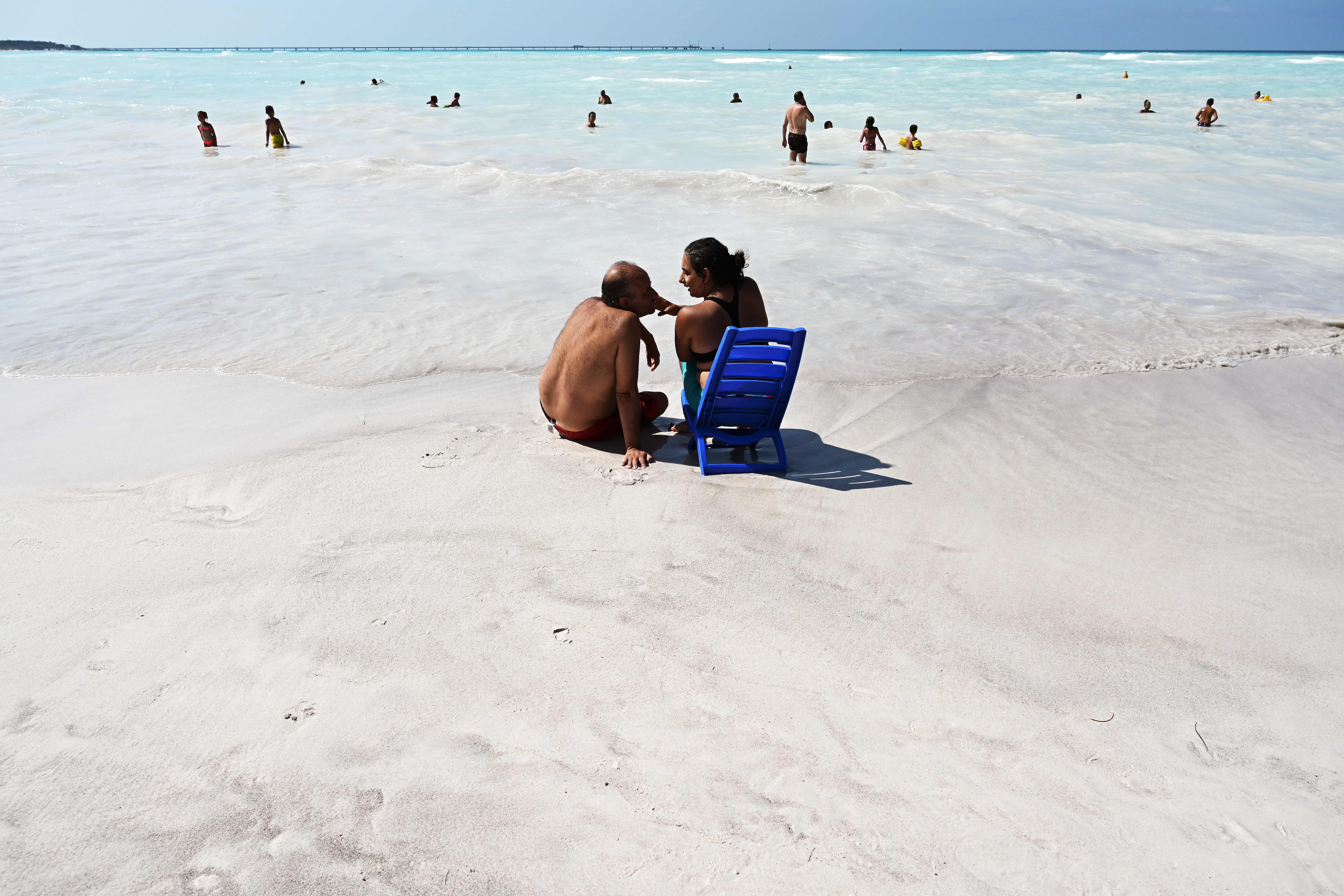plaja poluare italia, turism italia mercur plaja