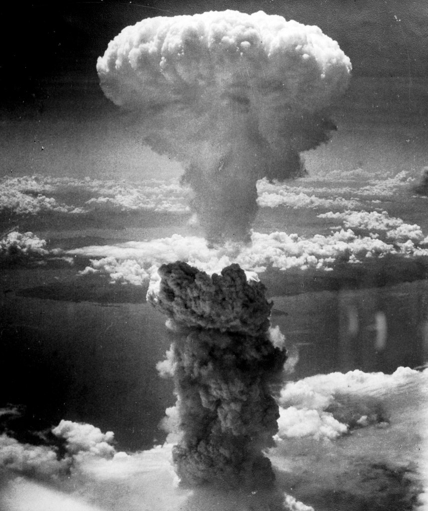Amerika Serikat pernah kehilangan bom nuklir pada 1965 di perairan filipina akibat pilot teledor