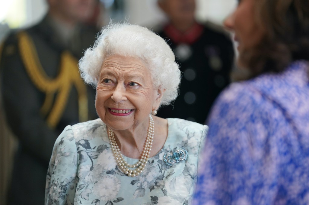 Twitter Experiences Intermittent Outages Following Death of Queen Elizabeth II