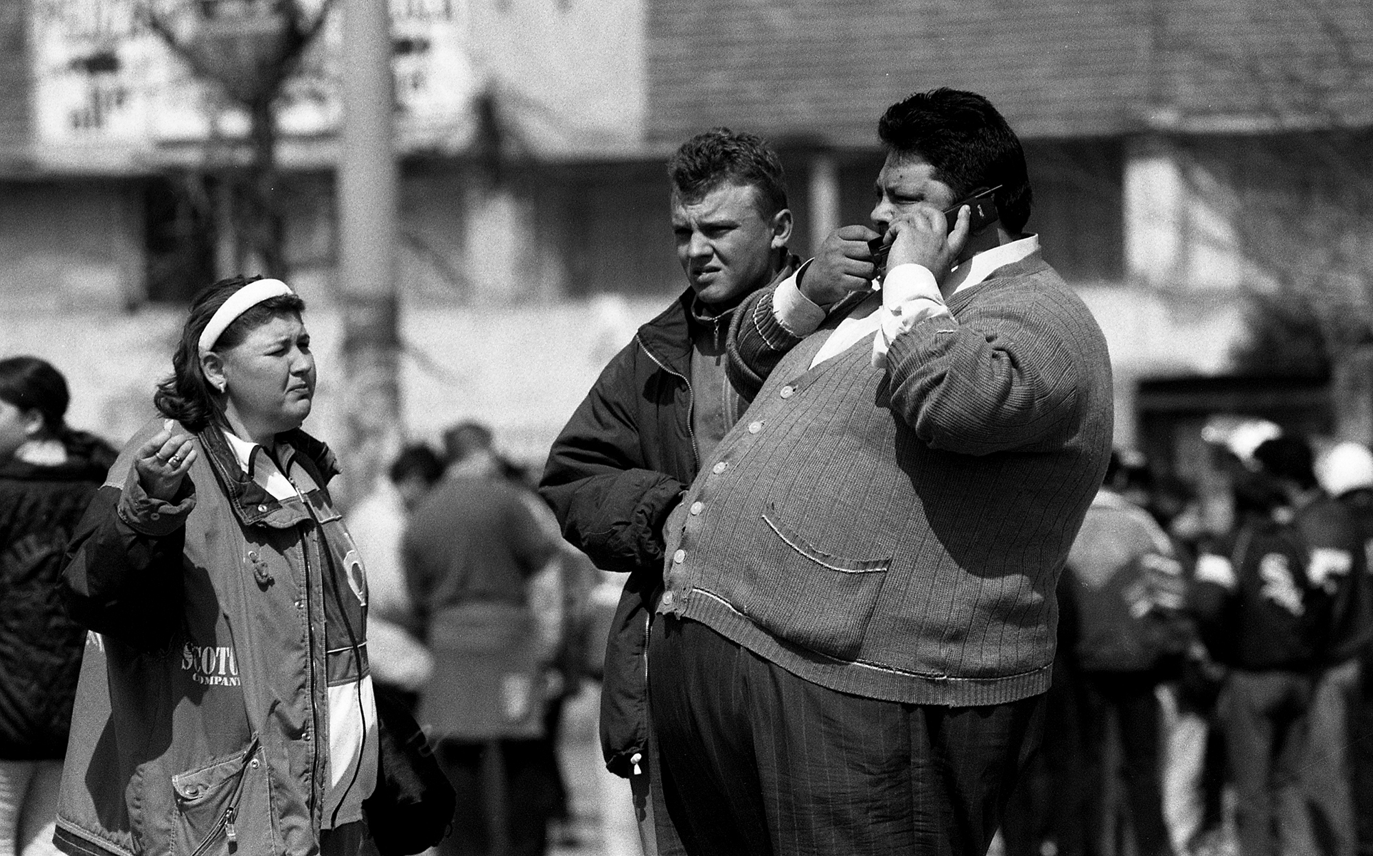 bucuresti anii 90 fotografii romania dupa revolutie democratie meci