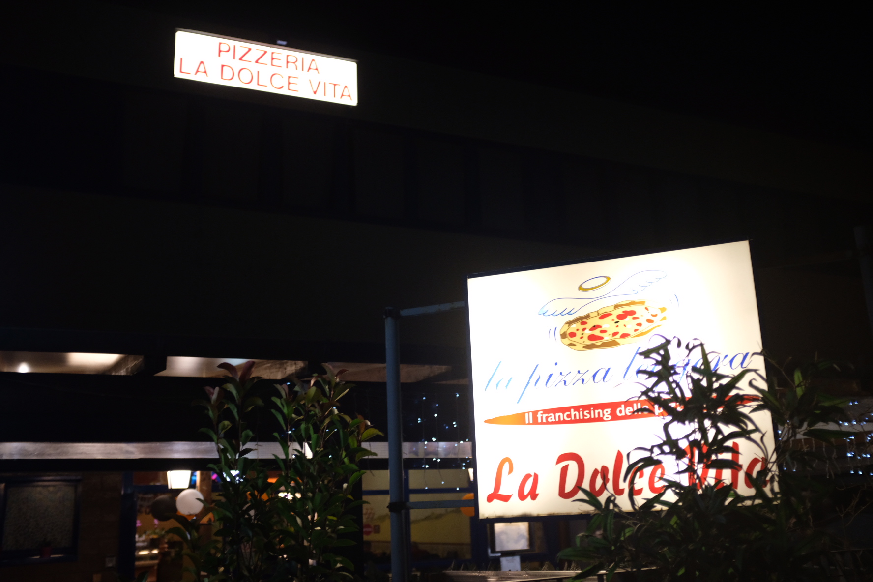 Pizzeria La dolce vita.JPG