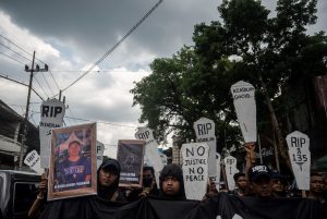 Keluarga Korban Tragedi Kanjuruhan Laporkan Irjen Nico Afinta ke Bareskrim Mantan Kapolda Jatim Perlu Diusut