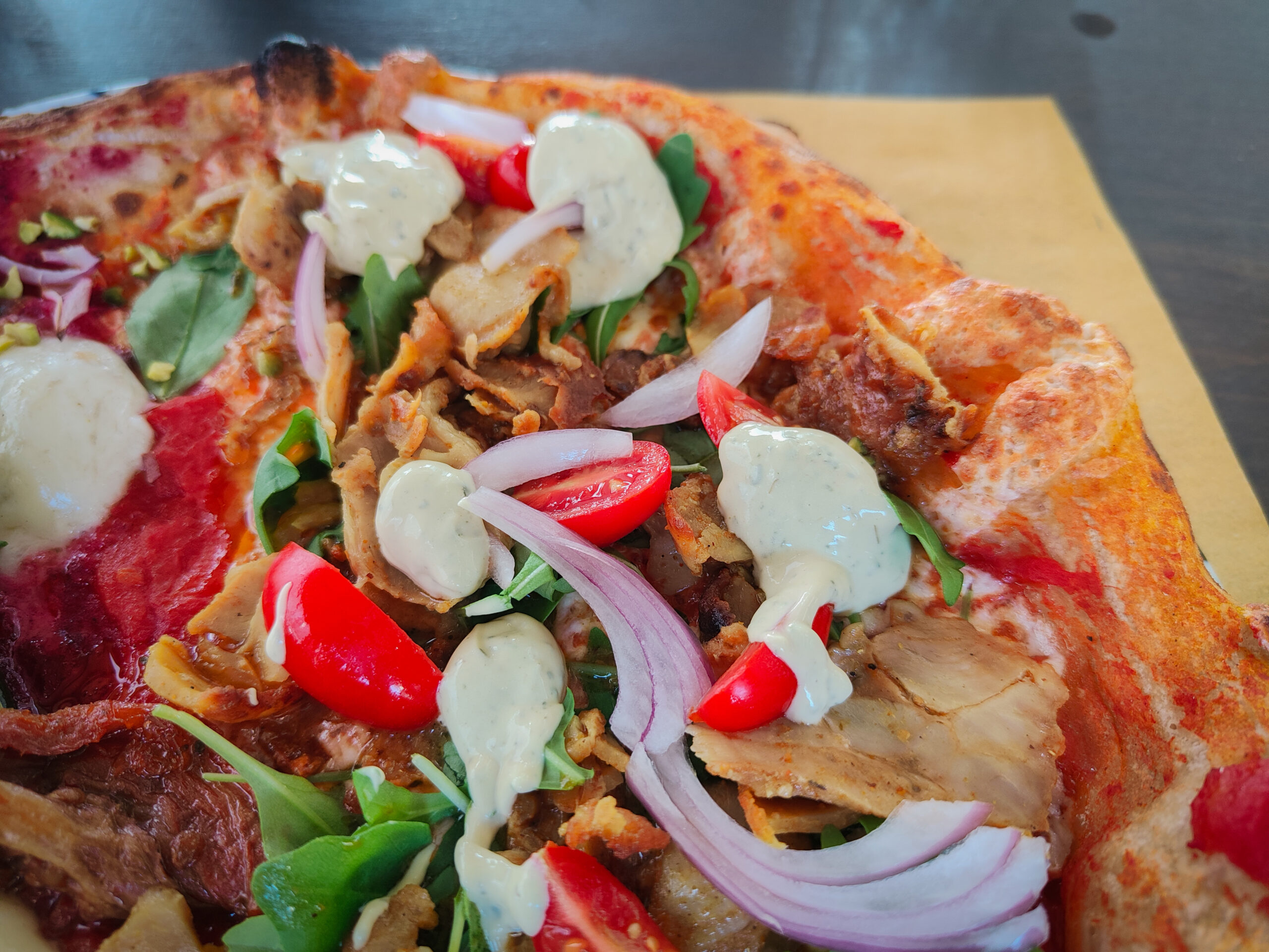 Pizza con pollo.jpg