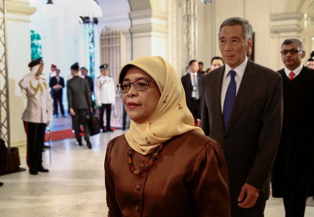 Presiden Singapura Sebut Predator Seksual Harus Dihukum Cambuk Meski Sudah Tua