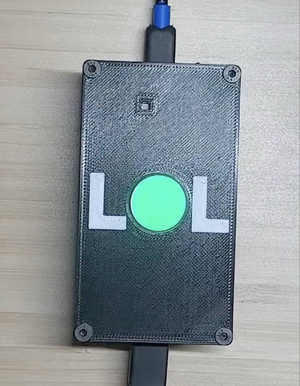 screenshot of lol box