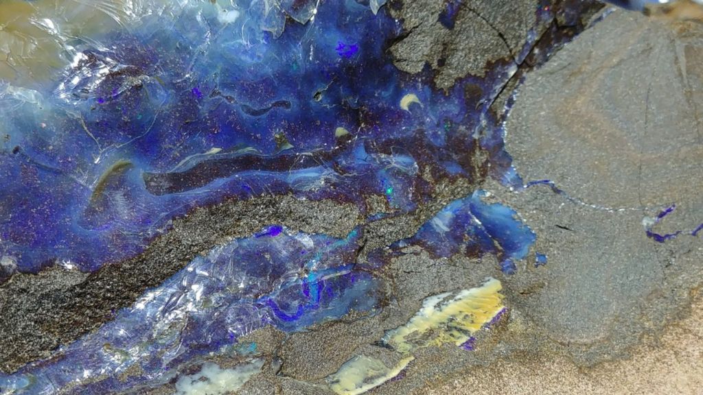 Mars je bogat draguljima koji bi mogli ukazivati na vanzemaljski život, otkriva NASA