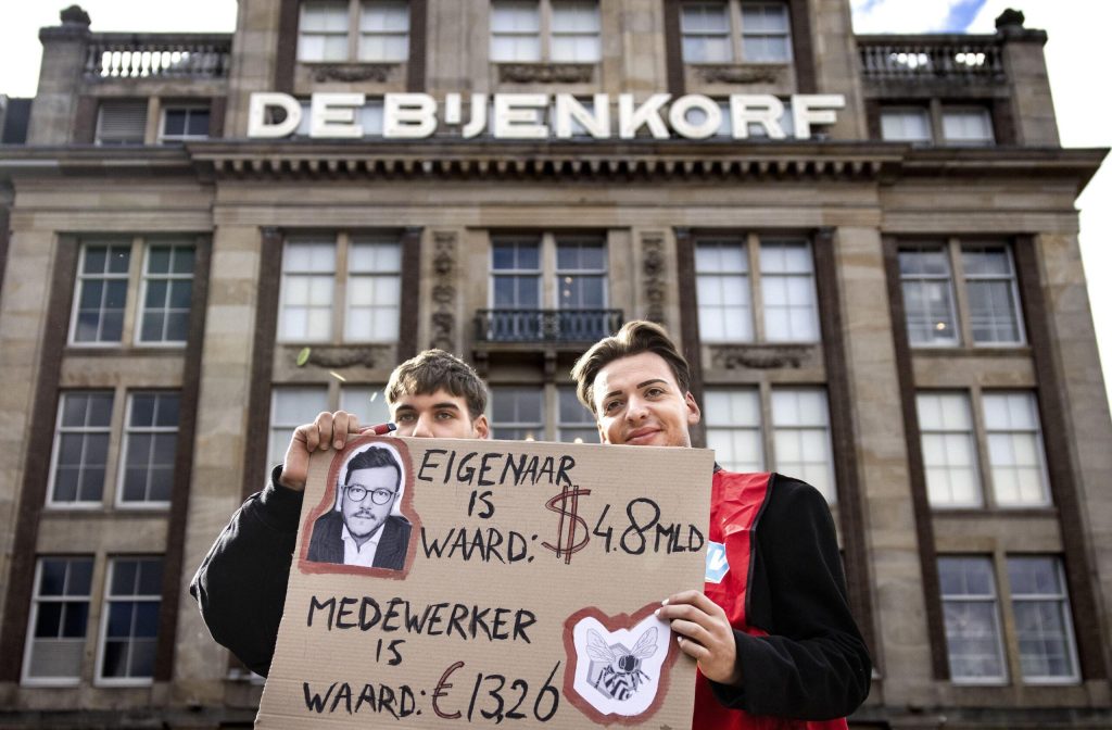 We spraken winkelpersoneel over hun bizarste ervaringen