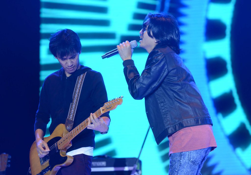 lagu-lagu yang ditulis Eross Chandra selain untuk Sheila on 7