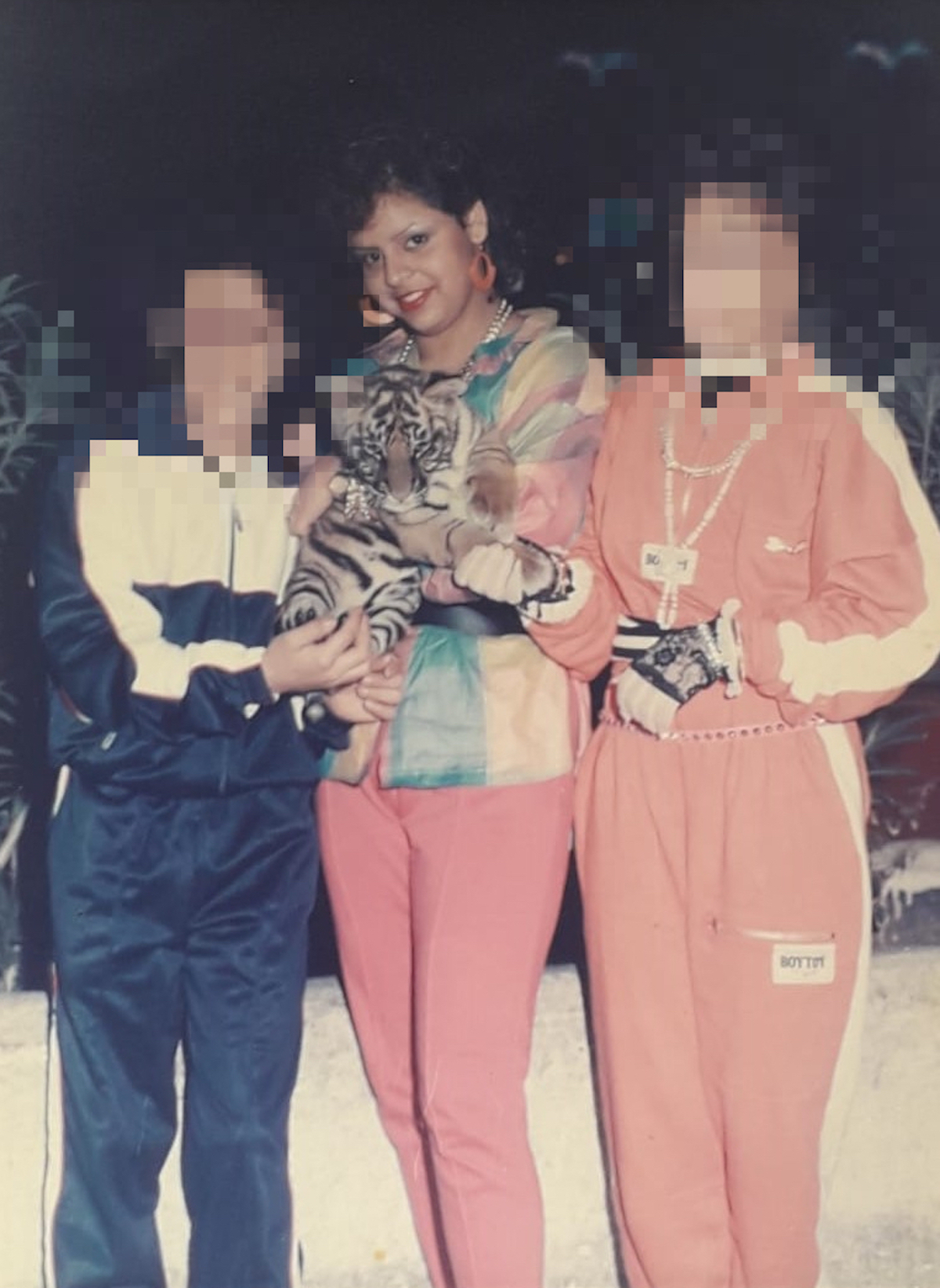 katia with her siblings in Tenerife.jpg