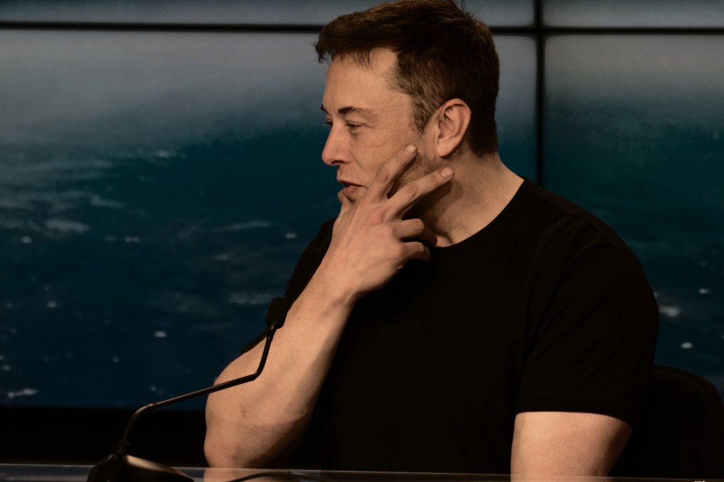 Cemooh Karyawan Difabel di Twitter, Elon Musk Minta Maaf