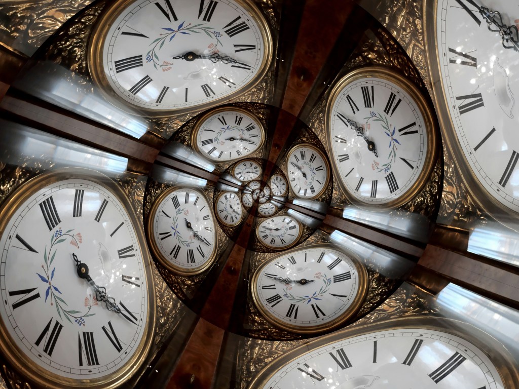 People in Lebanon Woke Up in Two Rival Timezones And It Caused Chaos