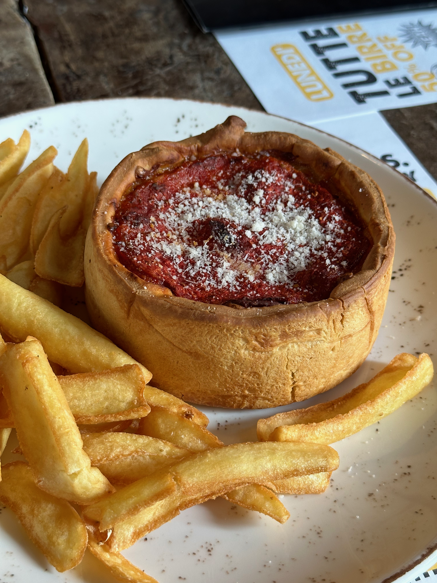 Hamericas pizza deep dish Chicaho style