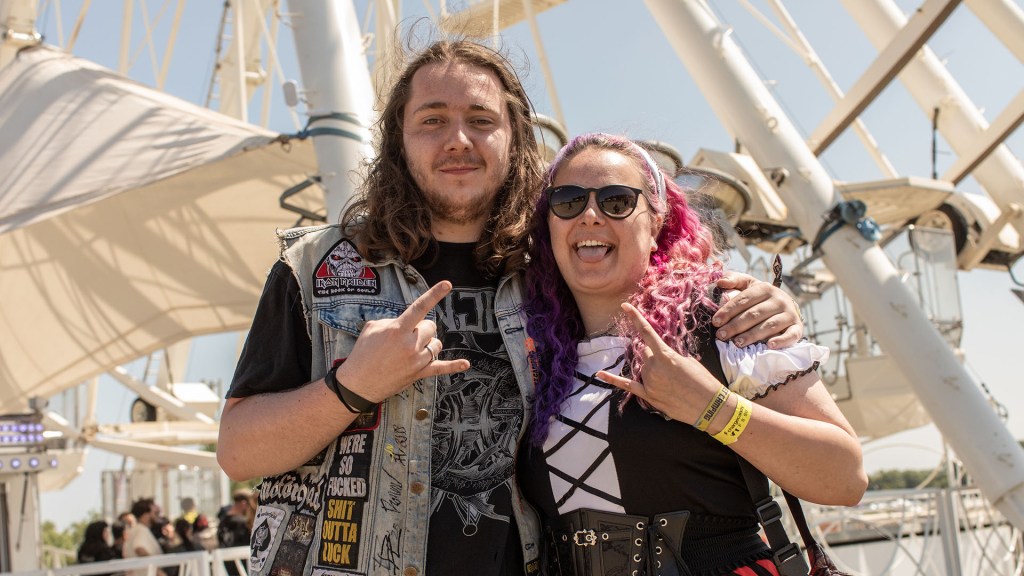 I Went on a Blind Date at a Music Festival