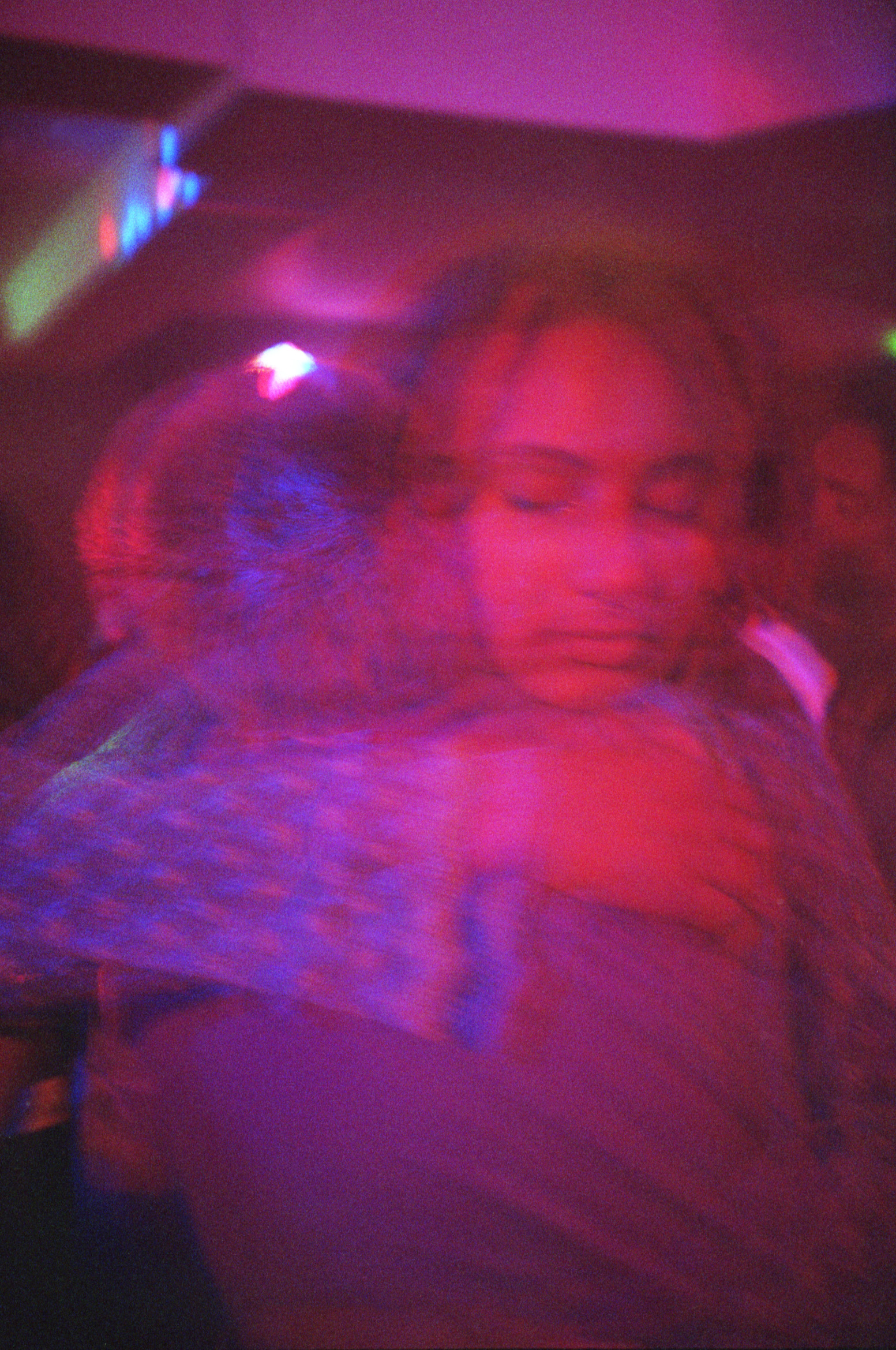 fotografii cu persoane queer si corpuri queer