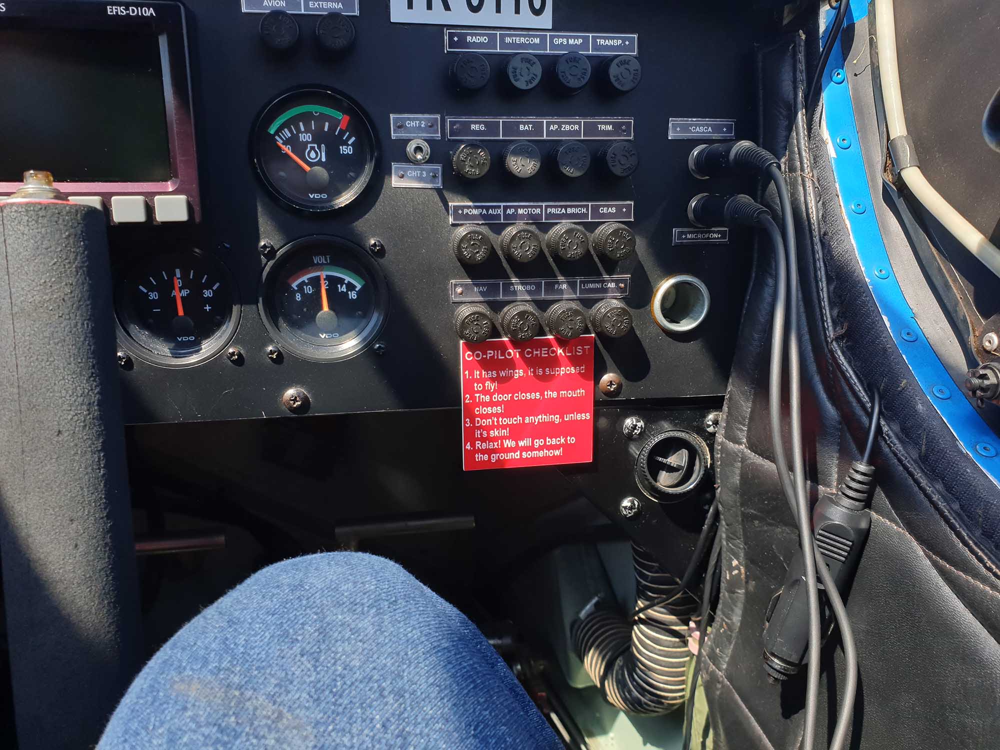 zbor avion copilot romania experienta cadou 6