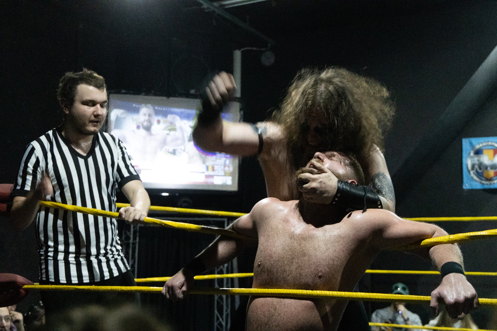 luptatori de wrestling din romania1.jpg