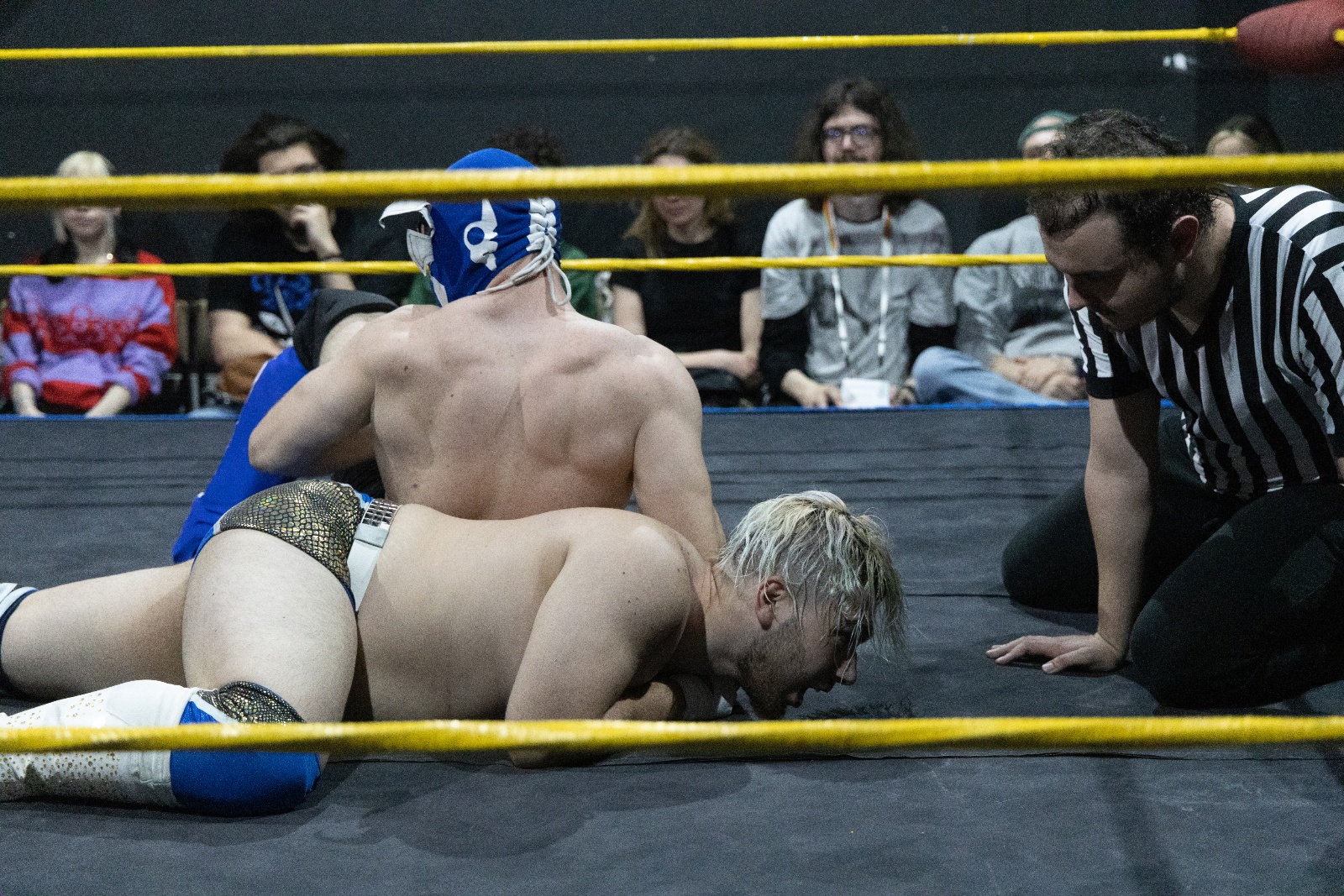 luptatori de wrestling din romania3.jpg