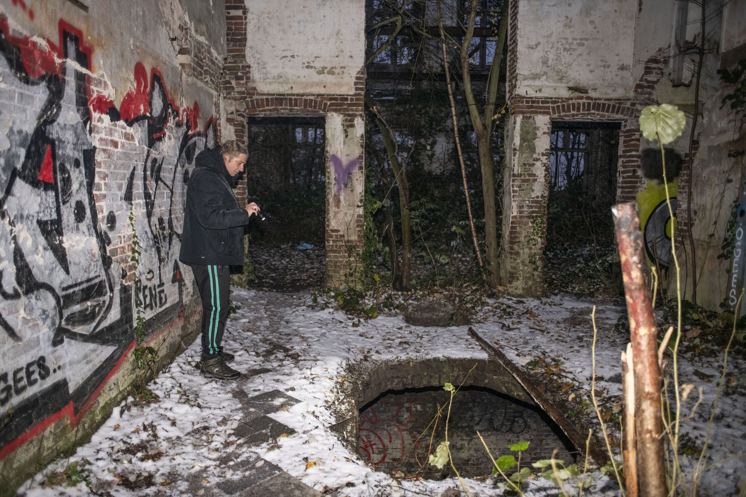 Sander in het oude sociëteitsgebouw 'Casino'