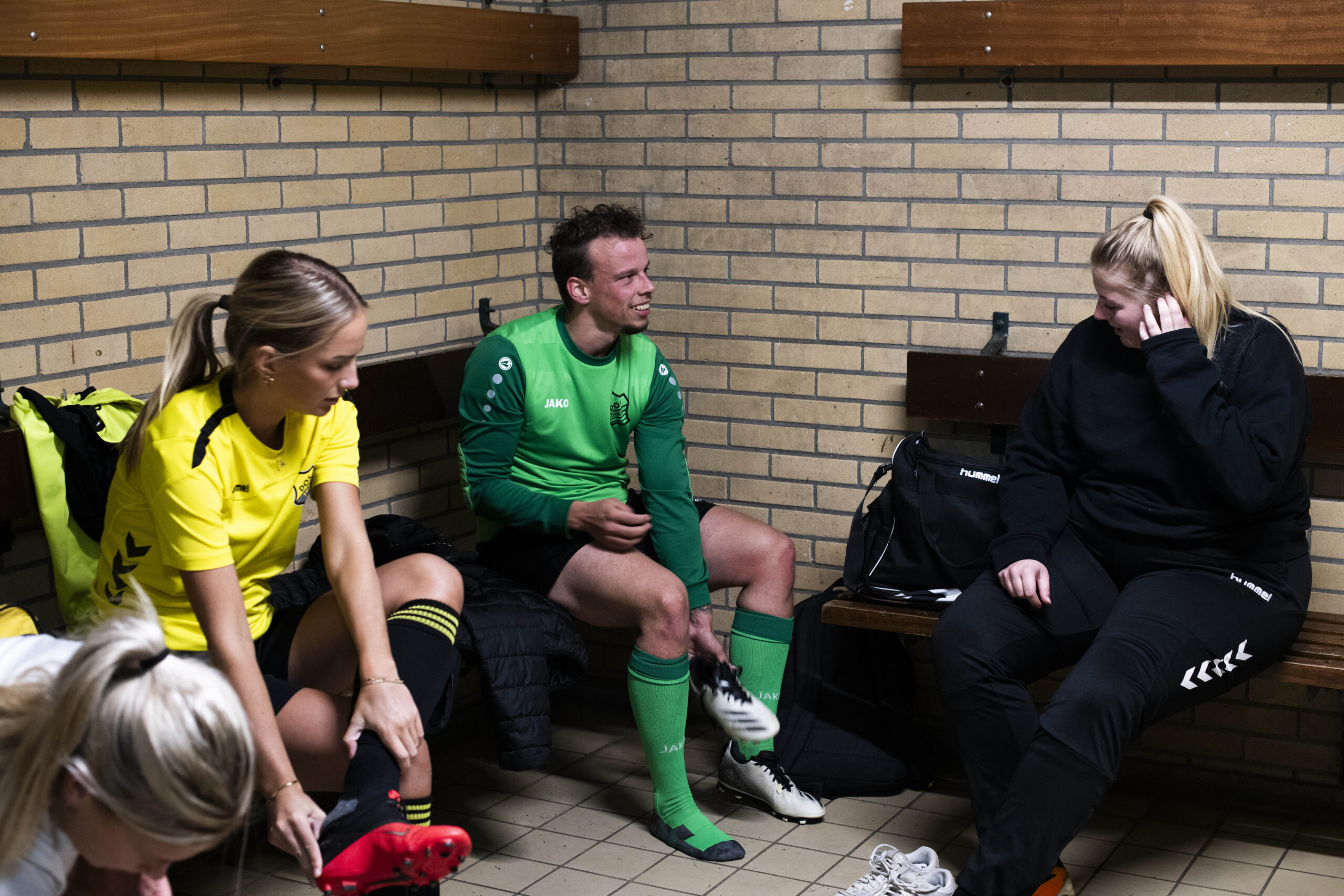 Jaimy en z'n team in de kleedkamer