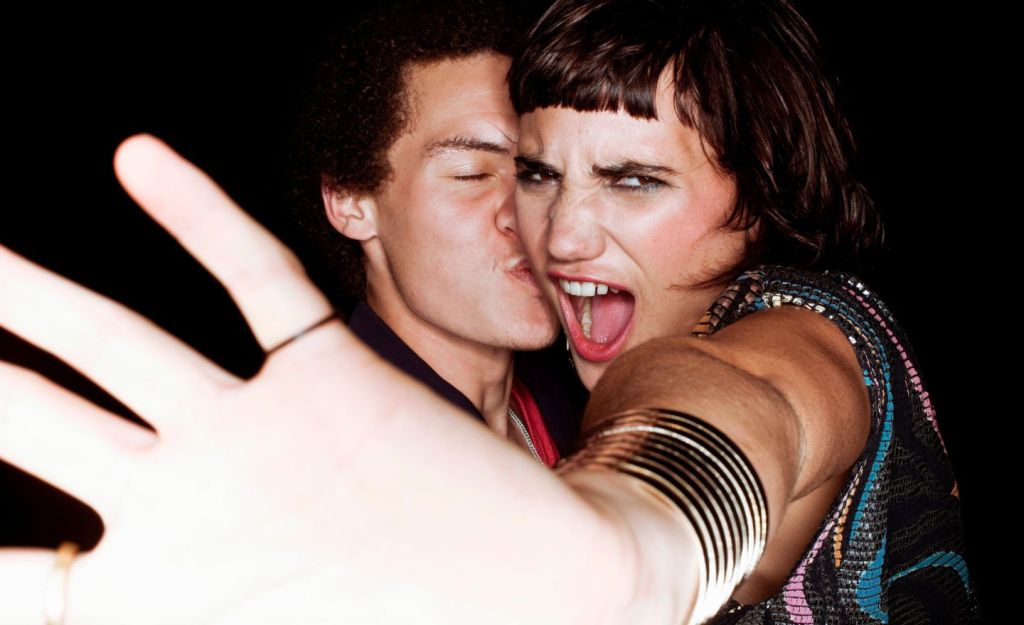 How To Prioritise Your Friends After Starting A New Relationship