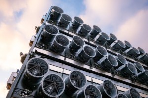 swiss-company-built-a-giant-vacuum-to-suck-pollution-out-of-the-air-in-iceland